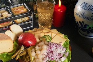 Apfel-Raclette-Lunch mit anschließender Hofführung – geselliger Winterschmaus u. Interessantes über den 