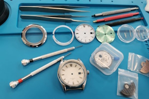 DIY Workshop: Ihre eigene Automatikuhr bauen