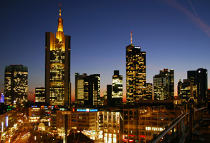 Frankfurter Skyline by Nacht